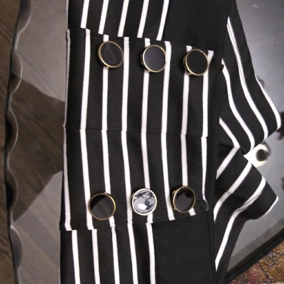 Monteau stripped shorts sz M - Picture 3 of 4